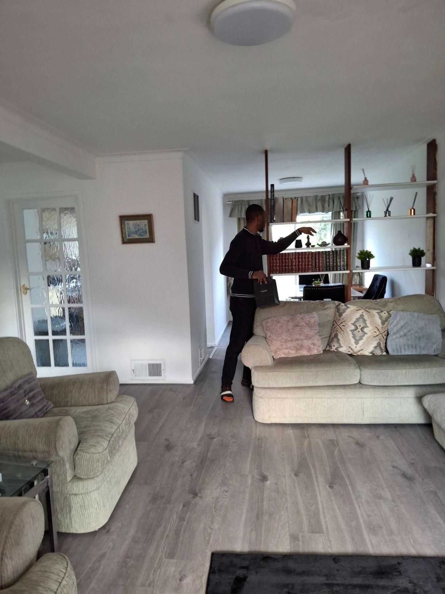 Nicely Decorated 3 Bedroom House Near Heathrow, London Staines-upon-Thames Bagian luar foto
